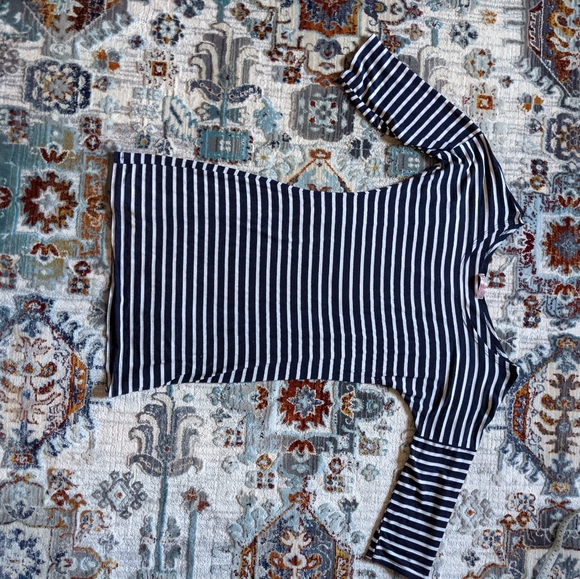 Chris and Carol Dress - Picture 2 of 8